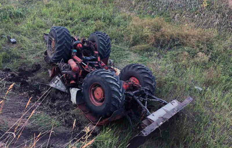 В Самарской области мужчина на тракторе попал в смертельное ДТП