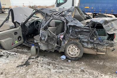 Погиб младенец: подробности страшного ДТП с "Рено" и фурой под Самарой