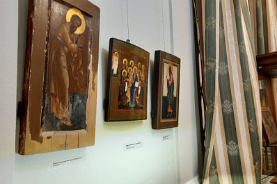 В Самарском художественном музее открылась выставка работ сызранской школы иконописи