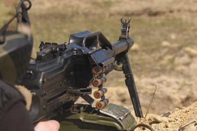 Дмитрий Азаров поздравил жителей Самарской области с Днем защитника Отечества