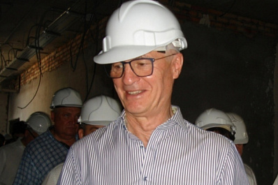 Администрации Тольятти не удалось уговорить Правительство региона продлить срок строительства школы на полгода