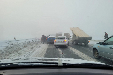 В Самарской области из-за тумана столкнулись 10 машин