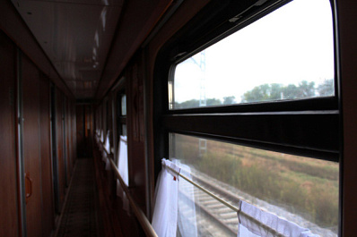 В Самаре несколько детей сняли с поезда Тында - Кисловодск из-за недомогания