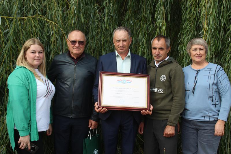  От совхоза к холдингу: как добиваются богатого урожая и высоких надоев