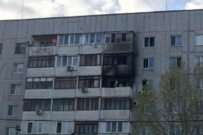 В Самаре ребенок вылез из окна восьмого этажа на кондиционер, спасаясь от пожара