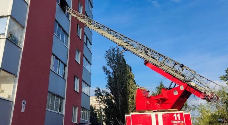 Был уже без сознания: в Тольятти во время пожара спасли мужчину
