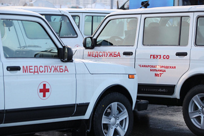 Больницы в Самарской области получили 70 новых автомобилей