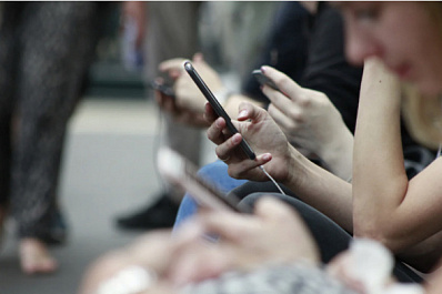 Жизнь с телефоном в руках: что чаще всего россияне делают в интернете