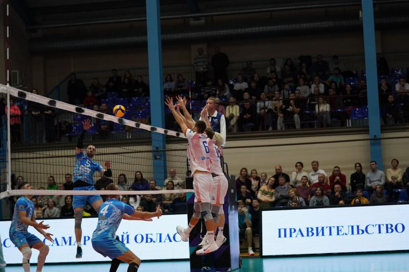 "Нова" победила соседа по турнирной таблице