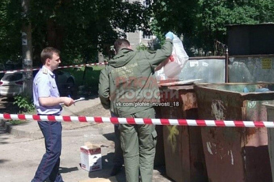 Мать выбросила свою новорождённую девочку в мусорный контейнер