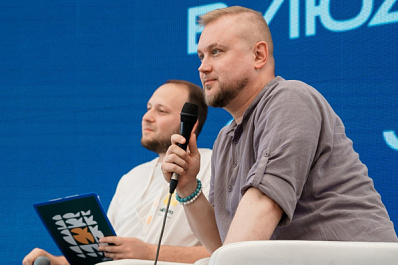 Школьникам и студентам со всей страны показали документальный фильм о научном сотруднике