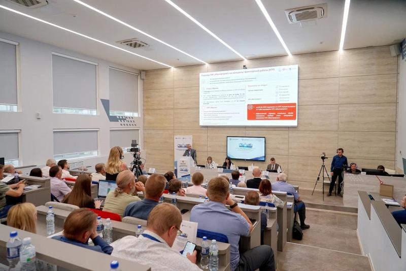 В Самаре завершился Всероссийский семинар по безопасности пассажирских перевозок