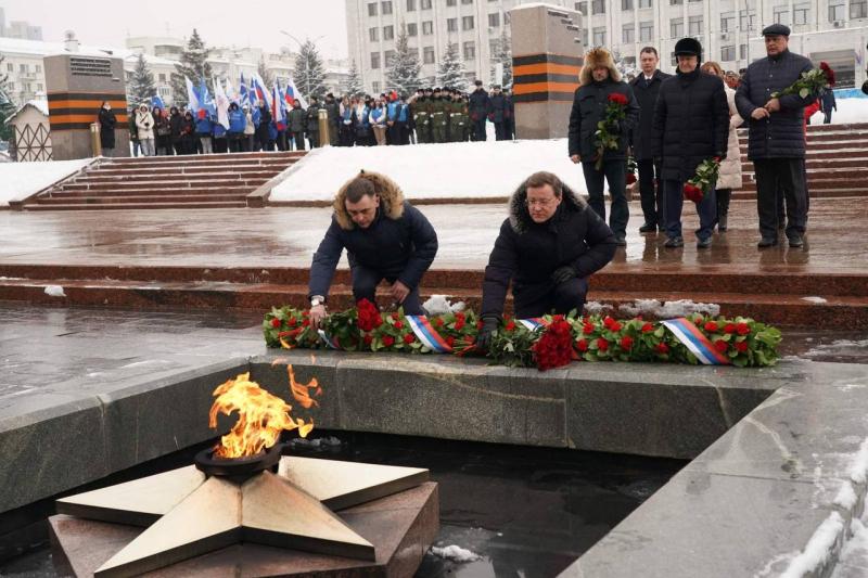 В Самаре почтили память героев Сталинградской битвы