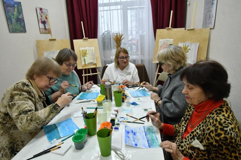 В Ленинском районе открылся центр "Самарское долголетие"