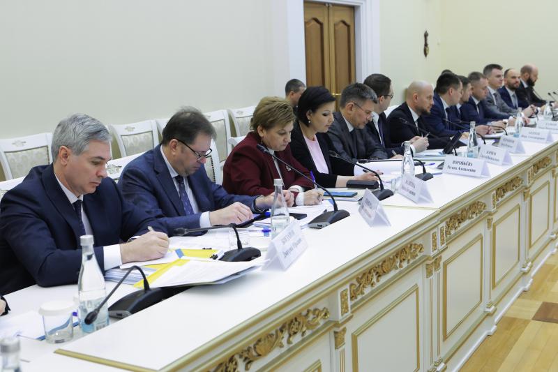 Губернатор Вячеслав Федорищев провел совещание по развитию Самарской области до 2036 года 