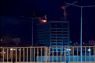 В Самаре 11 декабря на стройке на ул. Челюскинцев загорелся рубероид