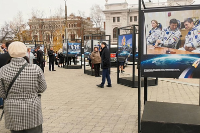 Наш человек на орбите: в Самаре открылась фотовыставка, посвященная космонавту Олегу Кононенко