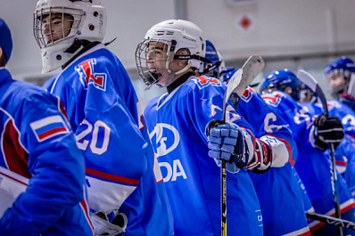 Тольяттинская "Лада" дома встретится с "Бураном"