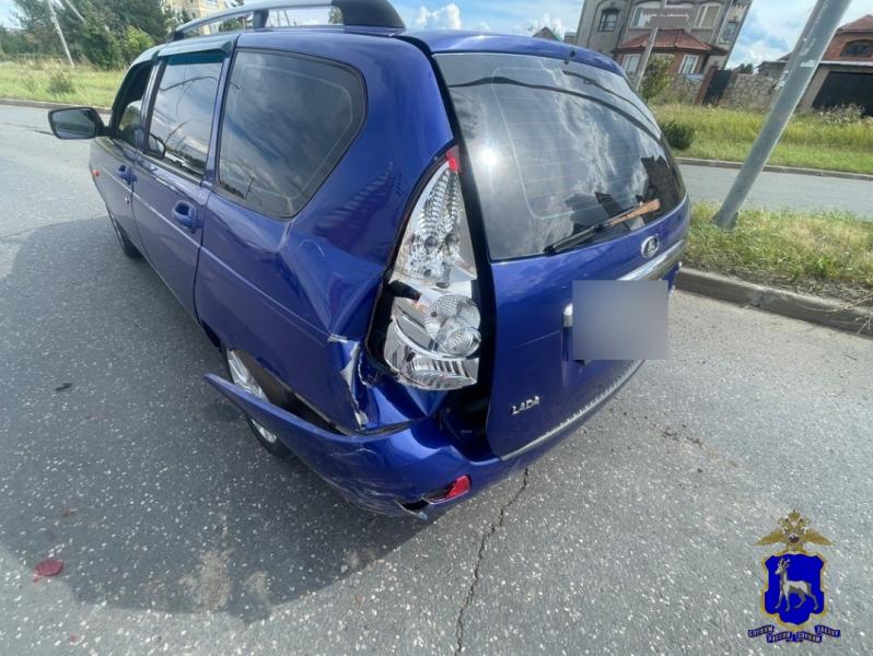 Три человека оказались в больнице после столкновения двух легковушек в Самарской области