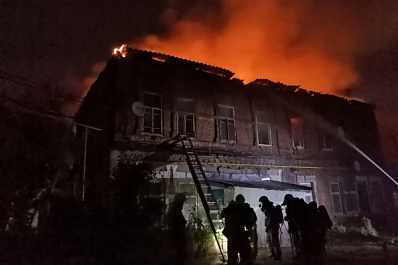  В Самаре во время пожара в частном доме пострадали двое мужчин 