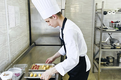 Высокая кухня: повар из Самарской области завоевал "золото" на престижном международном чемпионате