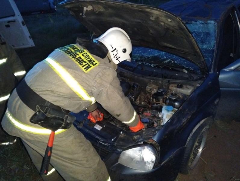 В Самарской области на трассе LADA Priora вылетела в кювет