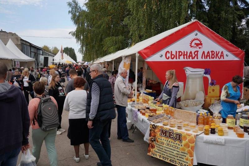 Аграрии страны представили свои новинки на Поволжской агропромышленной выставке в Самарской области