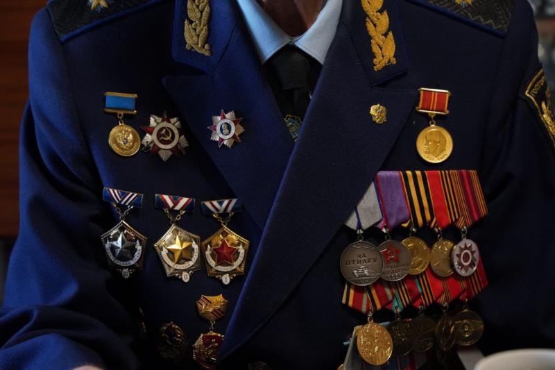 Медаль "За отвагу" спустя 80 лет вернулась в семью героя благодаря волонтерам 