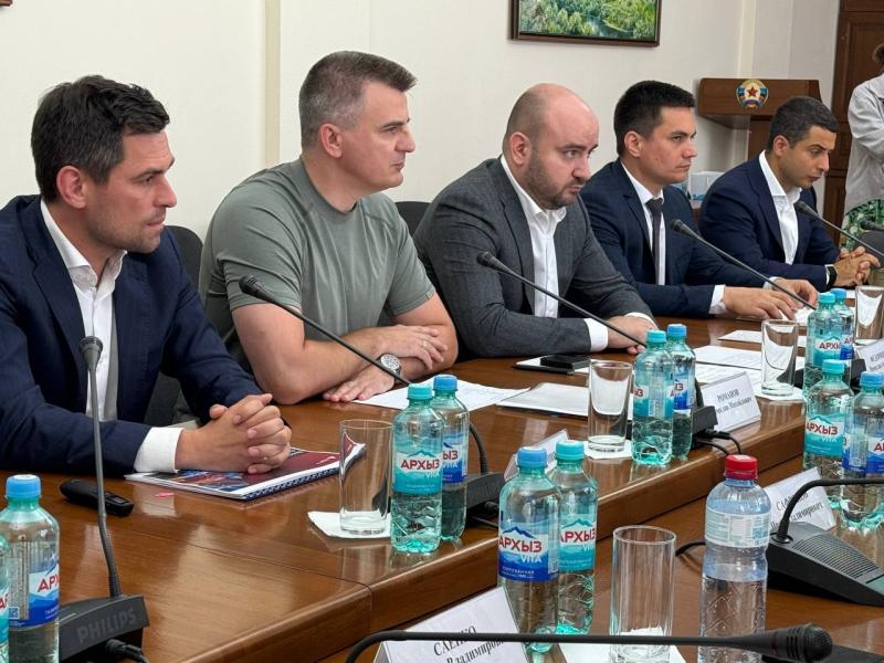 Впервые рабочая группа комиссии Госсовета по промышленности под председательством Федорищева прошла в ЛНР