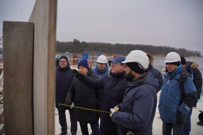 Дмитрий Азаров проинспектировал ход строительства Волжского моста около Тольятти