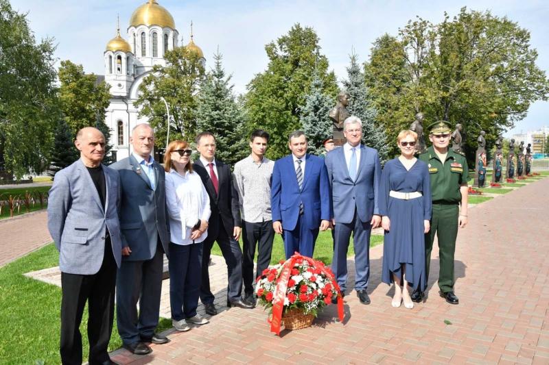 В Самаре торжественно открыли Аллею Маршалов Победы