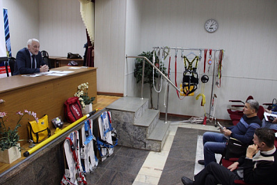 Безопасность работ по уборке снега обсудили в Самаре