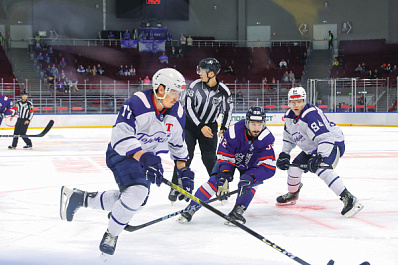 Черная полоса на льду: выступления ХК "Лада" и ЦСК ВВС расстроили болельщиков