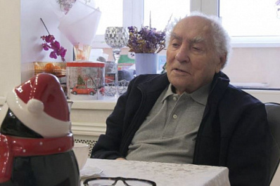 В Самаре участников и инвалидов ВОВ поздравляют с наступающим Новым годом