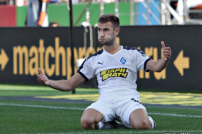 Игрок "Крыльев Советов" получил красную карточку в историческом матче