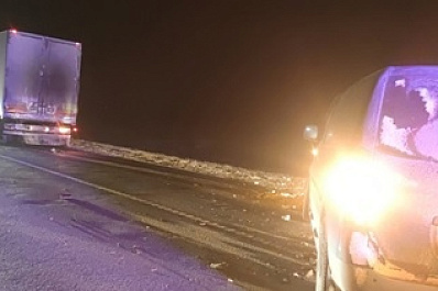 В Самарской области после ДТП у границы Казахстана госпитализировали двоих человек