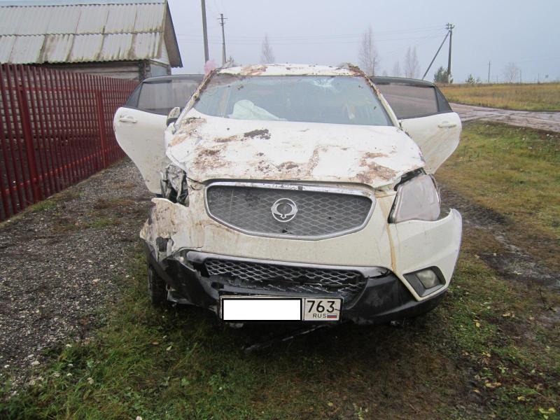 Кувыркнулся в воздухе: в Самарской области две машины столкнулись лоб в лоб