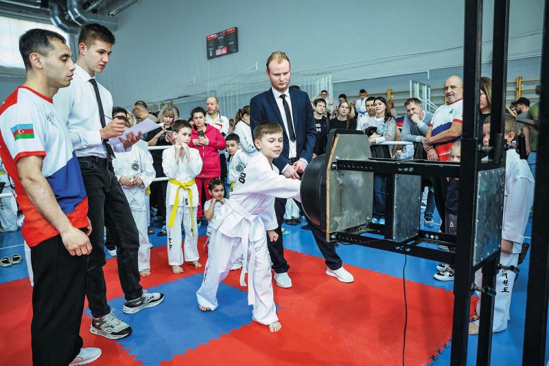 Встали на "путь ноги и кулака": в Самаре прошли соревнования для юных тхэквондистов