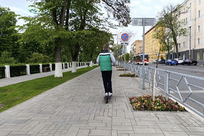 В Госдуме поддержали штрафы для самокатчиков