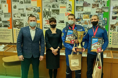 Торжественное награждение заводских шахматистов