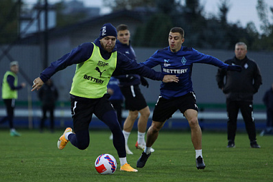 Самарские "Крылья Советов" отправляются в Москву 