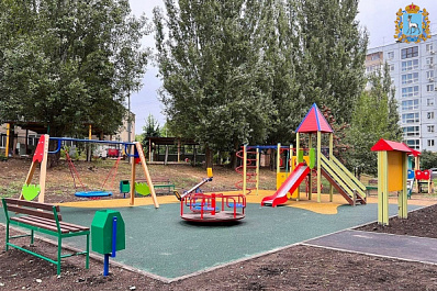 Пять дворовых территорий в Красноглинском районе Самары благоустроили в 2022 году