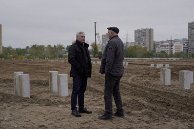 Дмитрий Богданов оценил ход строительства фабрики "Бисквит"