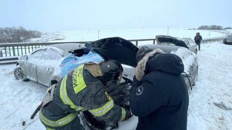 118 автомобилей столкнулись на трассе "Дон" в Тульской области