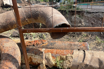 В Новокуйбышевске требуют заменить более 1 700 метров "просроченных" труб