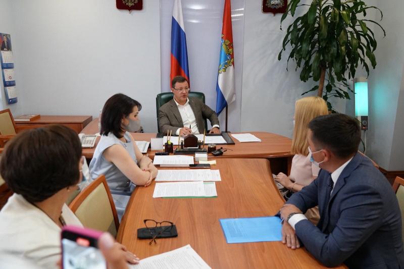 Губернатор Самарской области Дмитрий Азаров провел личный прием граждан 17 августа