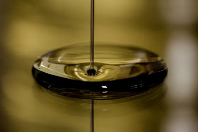 Подростки из Самары сливают бензин в 4:20