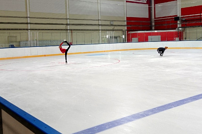 В "Похвистнево Арене" возобновились тренировки фигуристов и хоккеистов 