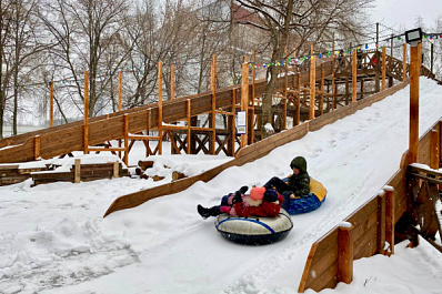 Доктор Рыжов рассказал, как избежать травм во время детских зимних забав