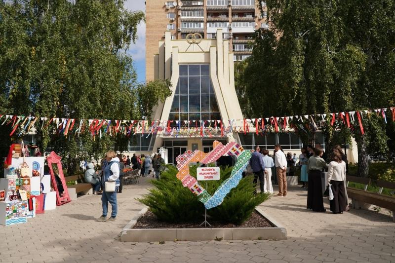 Дворец бракосочетания Самары стал площадкой проведения фестиваля национальных свадеб